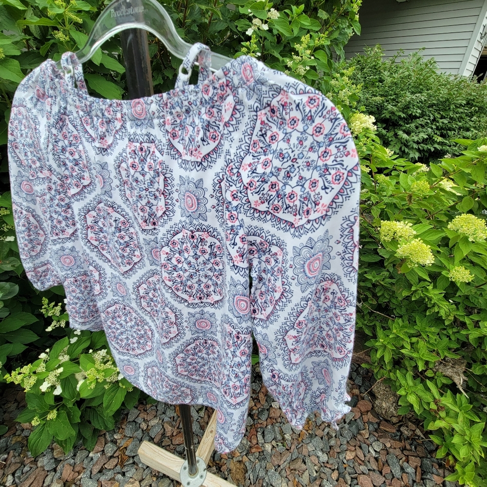 Epic Threads cold shoulder blue pink floral pattern smocked top Medium - Picture 8 of 9